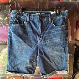 Old Navy Medium Wash Jean Shorts High Rise Bermuda Size 12 Women